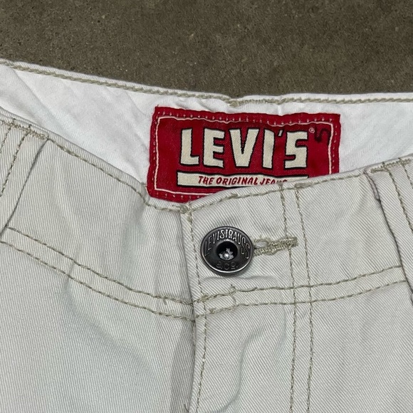 Vintage Y2K Levi's Faded Grunge Baggy Cargo Shorts - Picture 5 of 12